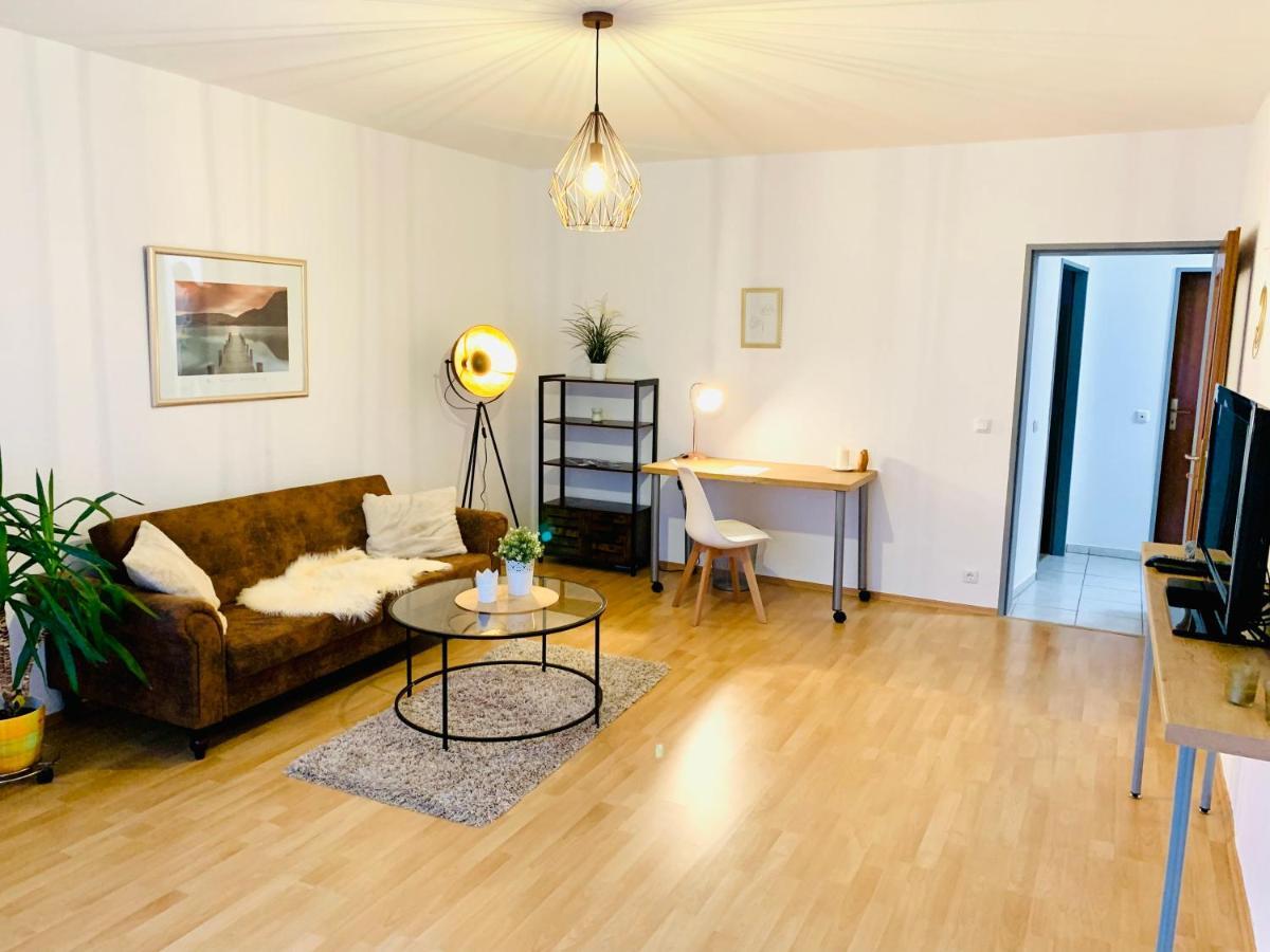 Schone, Gut Ausgestattete Wohnung Fur 1 Bis 4 Personen - Zentral Gelegen Bad Ems Extérieur photo