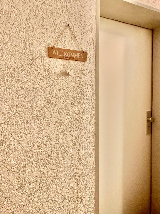 Schone, Gut Ausgestattete Wohnung Fur 1 Bis 4 Personen - Zentral Gelegen Bad Ems Extérieur photo
