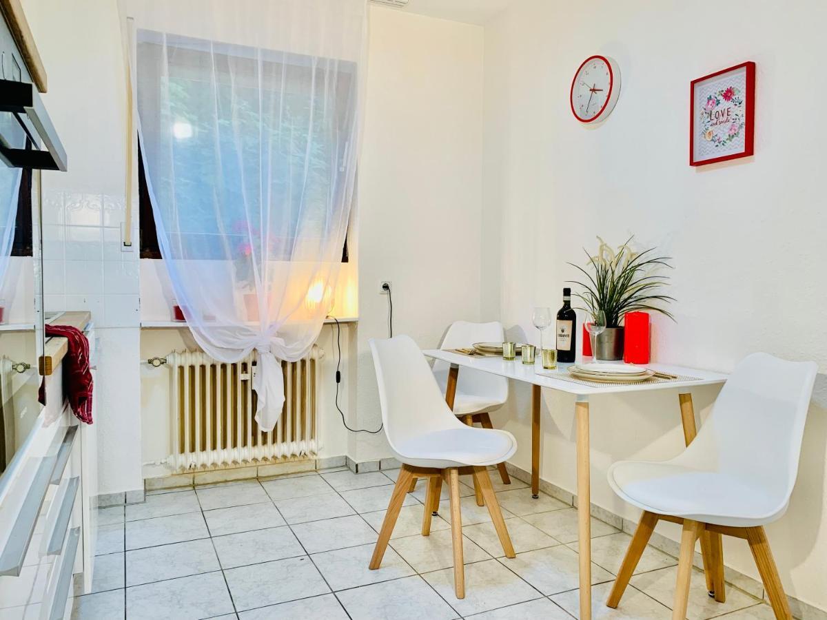 Schone, Gut Ausgestattete Wohnung Fur 1 Bis 4 Personen - Zentral Gelegen Bad Ems Extérieur photo