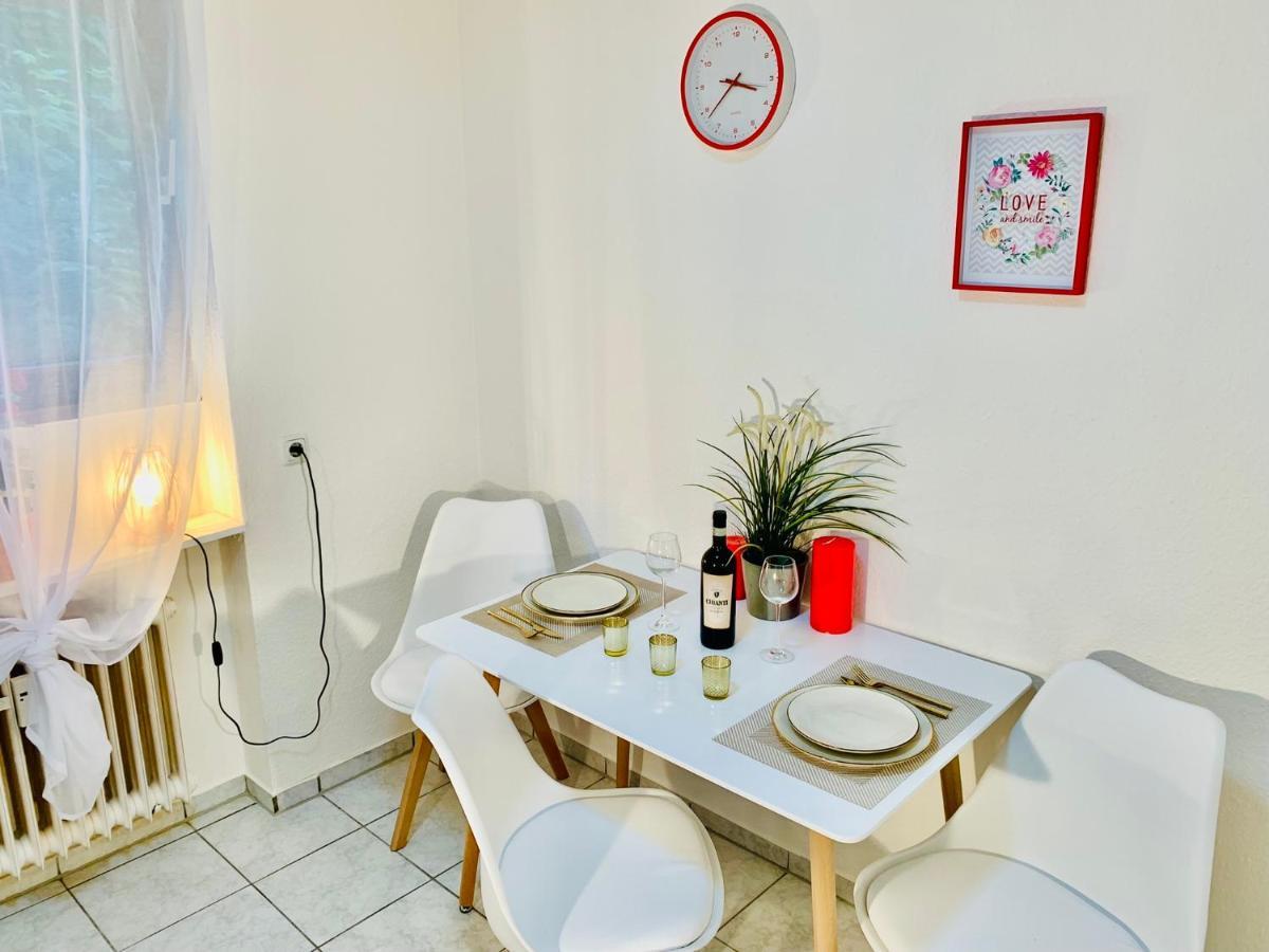Schone, Gut Ausgestattete Wohnung Fur 1 Bis 4 Personen - Zentral Gelegen Bad Ems Extérieur photo